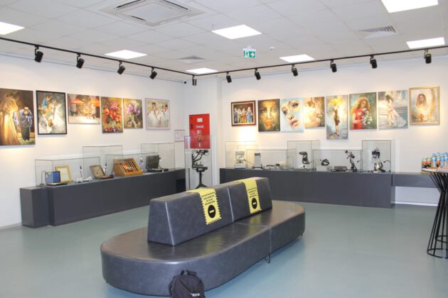 GÖZ HASTANESİ’NDEN SANATA VE SANATÇIYA DESTEK DEVAM EDİYOR.