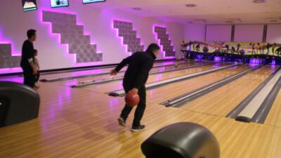 Nilüfer Belediyesi personeli bowlingde yarıştı