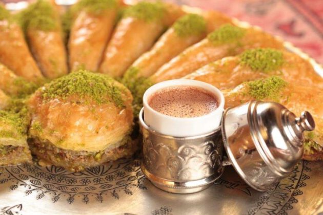 Karaköy Güllüoğlu, MSA iş birliğiyle  baklava ustalığının inceliklerini öğretecek