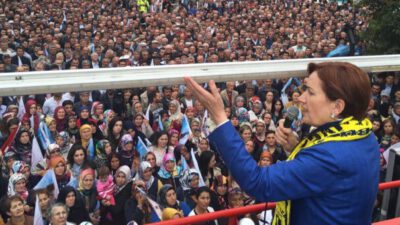 iktidarının elinde, ‘beş müteahhit milletin efendisidir.’ kâbusuna dönüşüyor