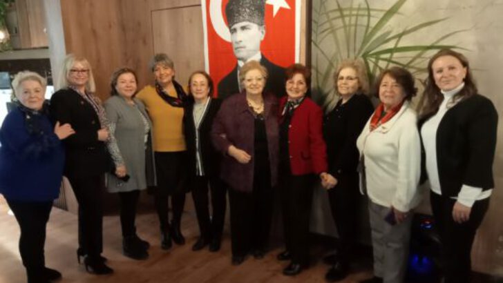 Cumhuriyet için Türk kadını olarak mücadelemize ve yolumuza devam edeceğiz!