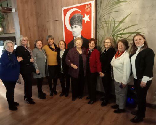 Cumhuriyet için Türk kadını olarak mücadelemize ve yolumuza devam edeceğiz!