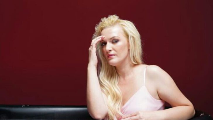 Nil Gülcan : “Çıt Cıt” adlı Şarkımın yeni versiyonu eski versiyonuna göre çok daha güzel!