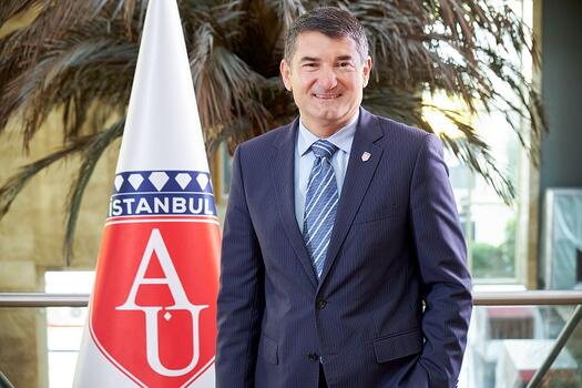 Dünyanın gözü kulağı Antalya’da  Prof. Dr. Çağrı Erhan: “Türkiye’nin ilk hedefi koşulsuz ateşkesin sağlanması”
