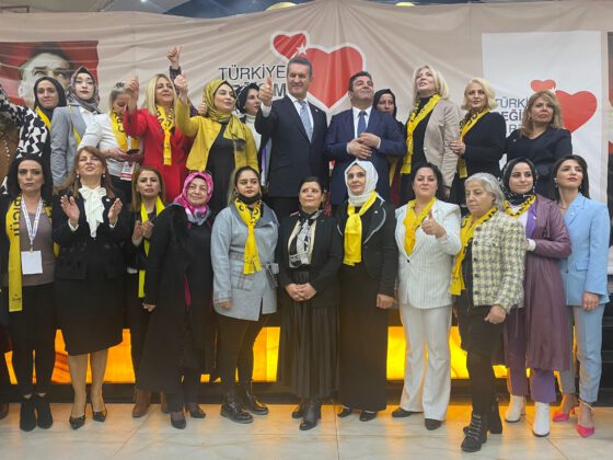 Sarıgül Diyarbakır’da