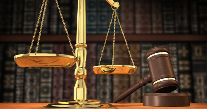 İnsan haklarına saygı, adalet ve eşitlik, paradan daha çok mutluluk hissettiriyor”
