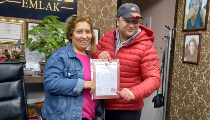 Ünlü şarkıcı 5 milyon TL’ye ev aldı!