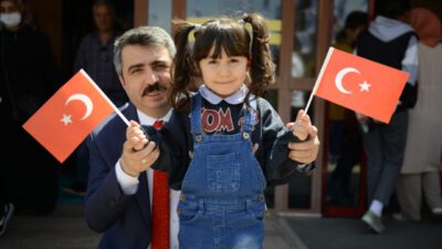 23 NİSAN YILDIRIM’DA COŞKUYLA KUTLANDI