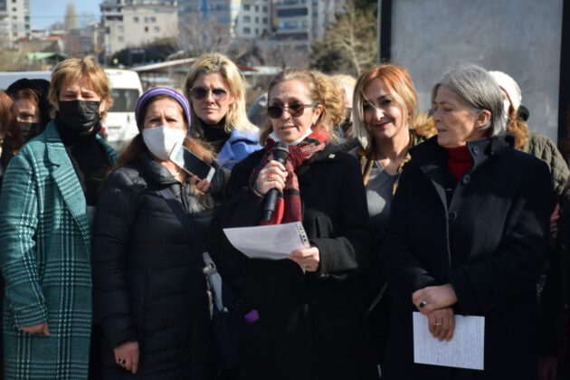 Seçme ve Seçilme Hakkımızı Almamıza Rağmen!