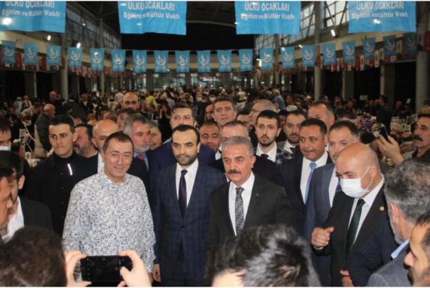 “Biz insanların ahlakını değil, aklı kalbi ve nefsini terbiye etmeliyiz”