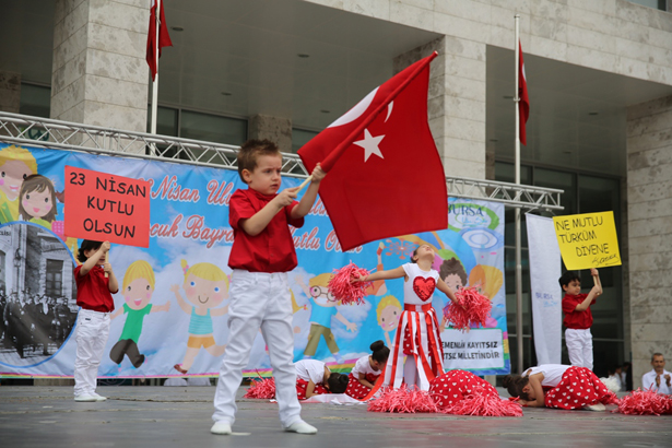 Nilüfer’de 23 Nisan coşkuyla kutlandı