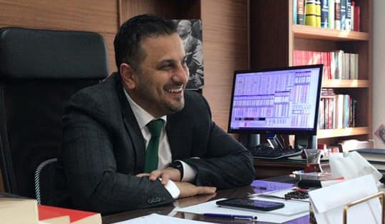 Hay o masanın ayakları kırılsın emi!