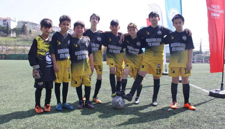 AHMET ÇALIK ANISINA FUTBOL TURNUVASI