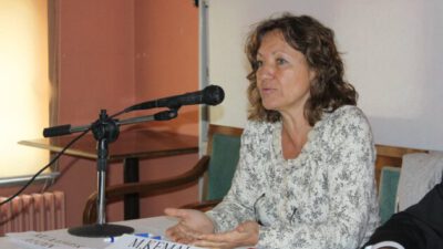MEBUSE TEKAY’IN ÖYKÜ KİTABI “ANNEM GİBİ OLMADIM” KAFKA KİTAP LOGOLU YENİ TASARIMIYLA RAFLARDA!