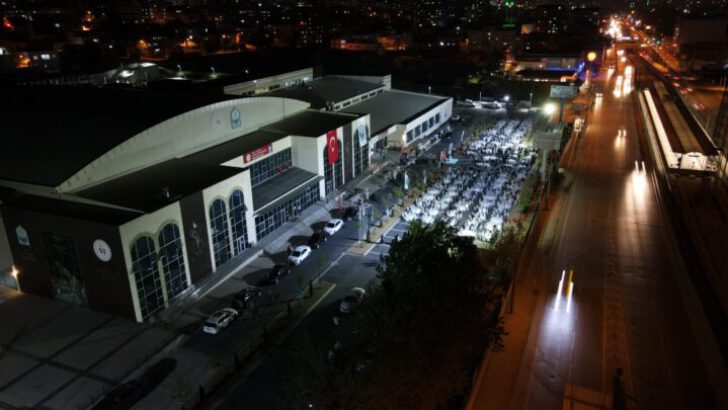ŞEHİT AİLELERİ VE GAZİLER YILDIRIM BELEDİYESİ İFTARINDA BULUŞTU