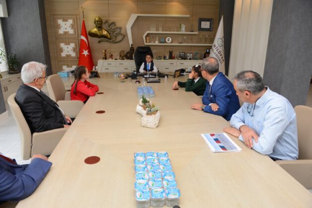 ÇOCUK BAŞKANIN ÖNCELİĞİ ÇEVRE OLDU