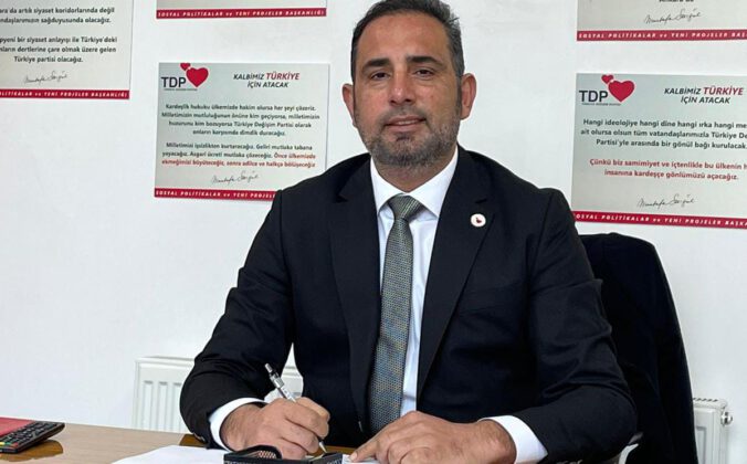 TÜRK FUTBOLUNUN EN BÜYÜK PROBLEMİ HAKEMLERİN FEDERASYONA BAĞLI OLMASIDIR!