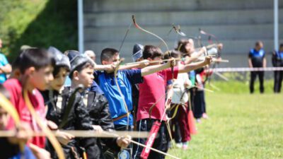 ÇOCUKLARIN OKÇULUK SPORUNA İLGİSİ ARTIYOR