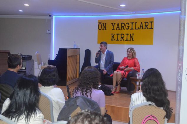 ENGELLİLER HAFTASINDA TÜRKİYE’DE BİR İLK!  “ÖNYARGILARI KIRALIM” MÜZİKLİ STAND-UP GÖSTERİSİ