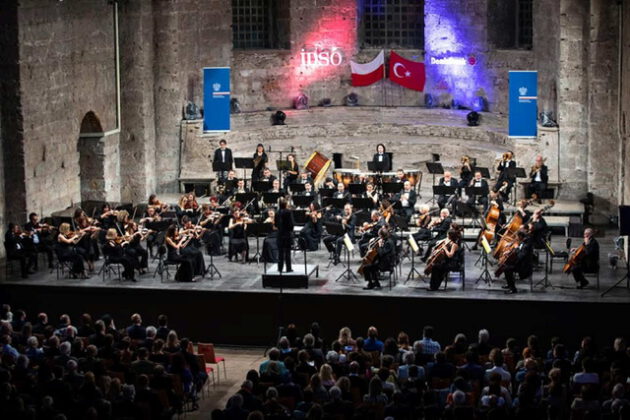 19 Mayıs Coşkusu İstanbul AKM’de