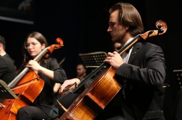 NİLÜFER ODA ORKESTRASI’NDAN MUHTEŞEM KONSER