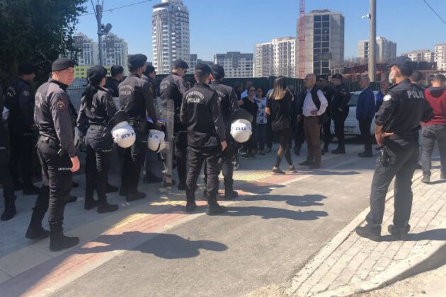 Bursa’da lüks sitede yıkım gerginliği!