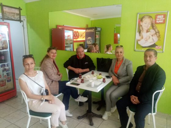 Gelecek Gemlik; “Esnaf Sinek Avlıyor!”