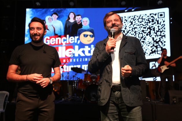 GÜRSU, KOLİVA KONSERİNDE KARADENİZ RÜZGARIYLA DALGALANDI