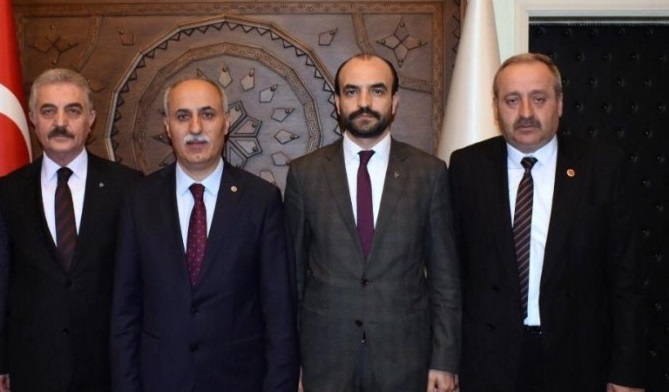 MHP Yenişehir; “Çamur At İzi Kalsın, Yok Öyle Yağma! Belediye Başkanımız Davut Aydın’ın Yanındayız!”