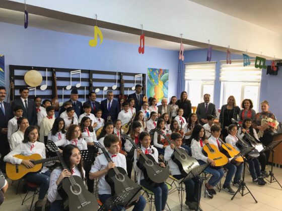“BİN ENSTRÜMAN BİN UMUT” PROJESİNDEN İLK KONSER