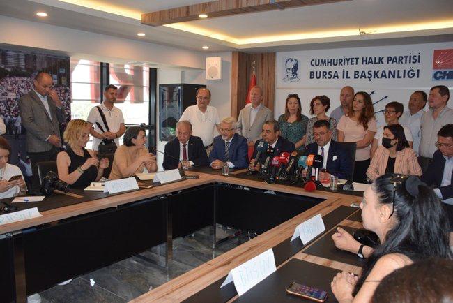 Esnafı, Çiftçiyi, Emekliyi, Memuru, İşçiyi Yaşayamaz Noktaya Getirdiniz!