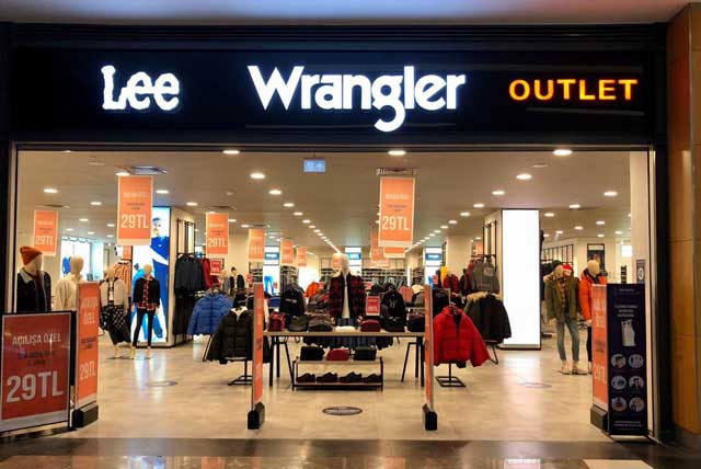 WRANGLER İLE RENKLİ BİR YAZ