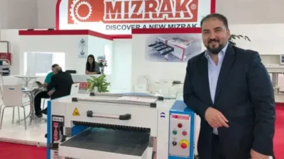 BURSA’DAN DÜNYAYA MAKİNE ÜRETİP SATIYOR