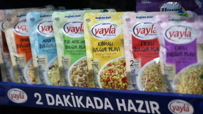 YAYLA AGRO GIDA YEMEK HAZIR SERİSİNE SALATALARI EKLEDİ