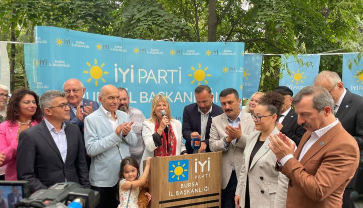 İYİ PARTİ, BURSA’DA BAYRAMLAŞMA REKORU KIRDI