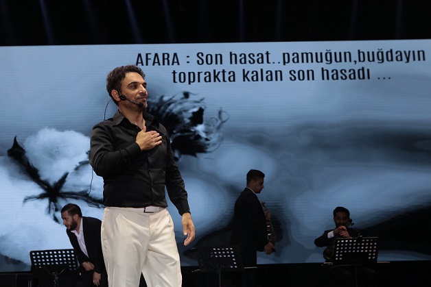 Uğur Aslan ile Afara-Arabesk Müzikali- Turkcell Vadi Sahnesindeydi