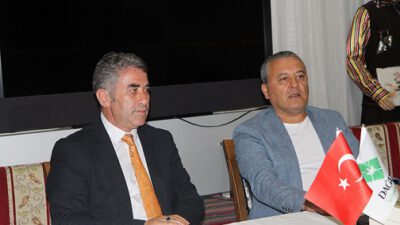 Bursa’lı Tarihçi Doç. Dr. Celil BOZKURT Dağder’de tarih severlerle bir araya geldi