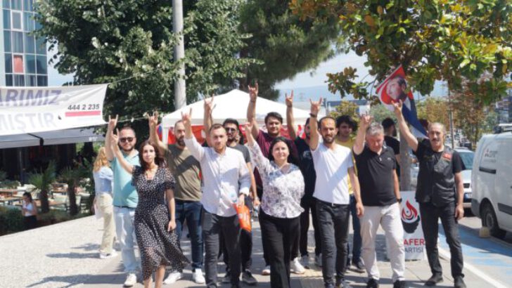 Zafer Yolunda Işıldadılar! Zafer Partisinden İmza Kampanyası!