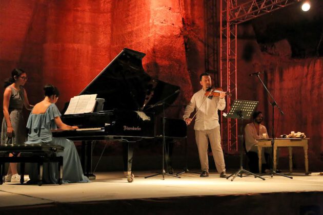 Klasik Müziğe yeni bir boyut; “Beethoven’ı Anlatmak” Gümüşlük’te alkış topladı…