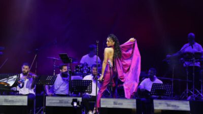 Turkcell Vadi’nin ‘Yıldızlı Geceler’ Konser Serisinde Bu Akşam ‘Öykü Gürman’ Sahne Aldı