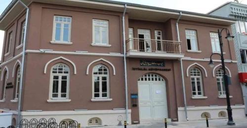 İstiklal Kütüphanesi kapılarını açtı