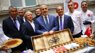 BURSA GASTRONOMİ TURİZMİ DERNEĞİ, ŞEHRİMİZİN LEZZETLERİNİ MACARİSTAN’DA TANITTI.