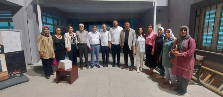 AK Parti İzmir ailesi, Cemevi’nde vatandaşlarla oruç açtı: Milletvekili Cemal Bekle’den birlik ve beraberlik mesajı