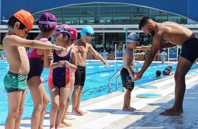 NİLÜFERLİ ÇOCUKLAR KIŞ SPOR OKULLARI’NDA SPORA DEVAM EDİYOR