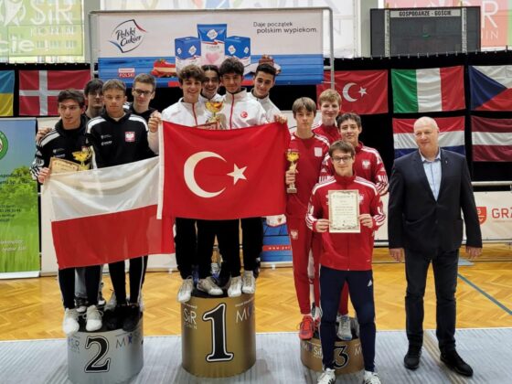 Milli Eskrimciler Polonya’da Tarihi Yeniden Yazdı!