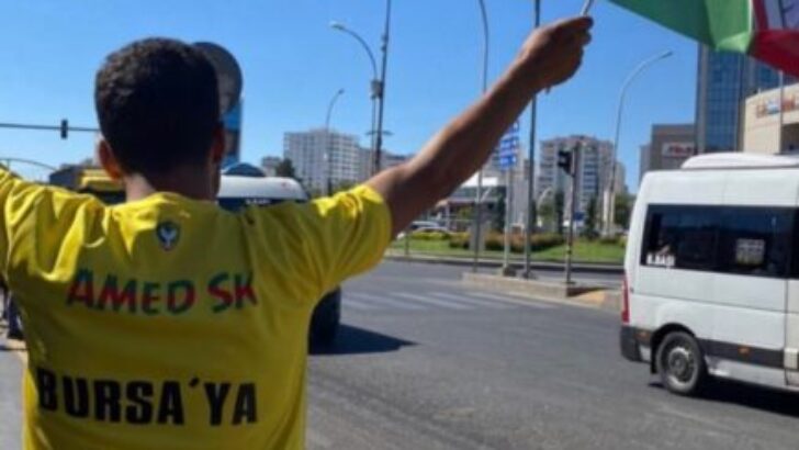 Diyarbakır’da yüksek tansiyon! Bursasporlu futbolculara saldırdılar!