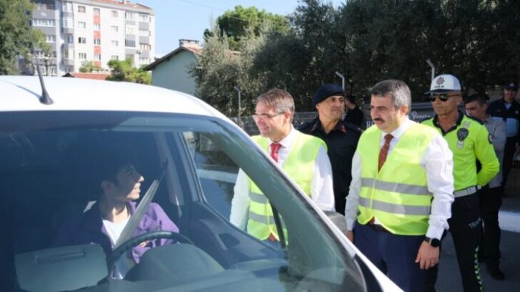 Yıldırım’da Yayalara Saygı Hayata Saygı Duruşu