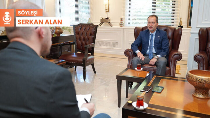 Erbakan: Battığı açık olan gemiye binmek doğru değil