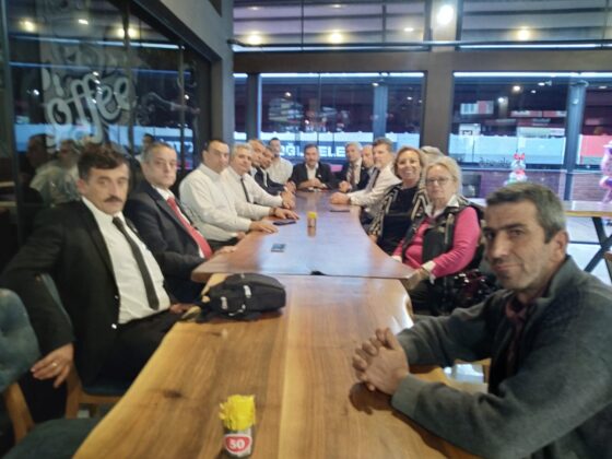 GENÇ PARTİ BURSA’DAN BÜYÜK ATAK! Partililer Karacabey’de!