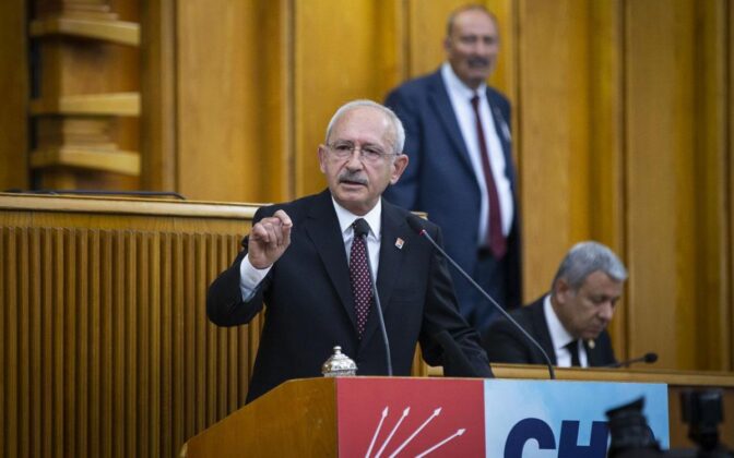 “Ne dolaplar çevirdiğinizi biliyorum!”